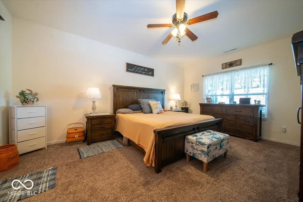 129 Larimar Way Whiteland, IN 46184