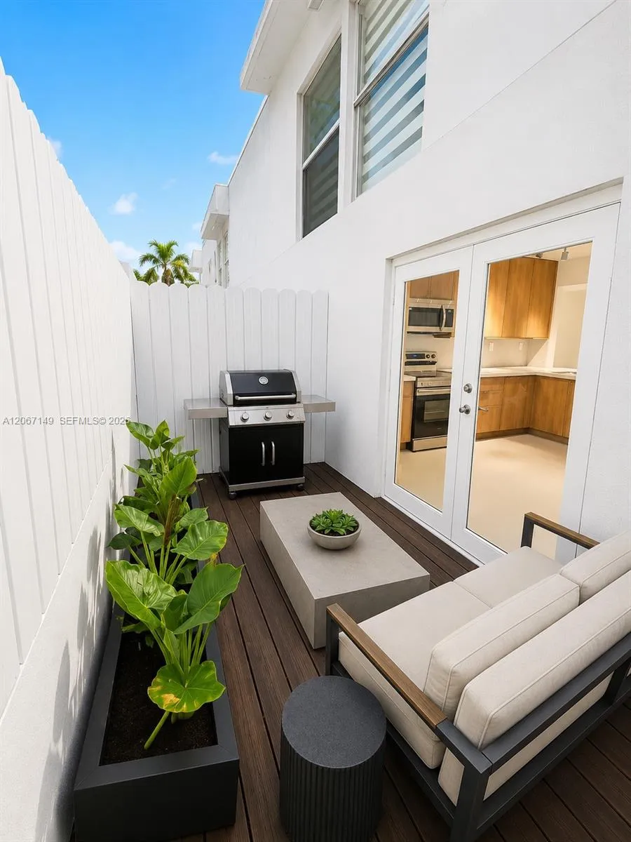 1220 Euclid Ave #2 Miami Beach, FL 33139