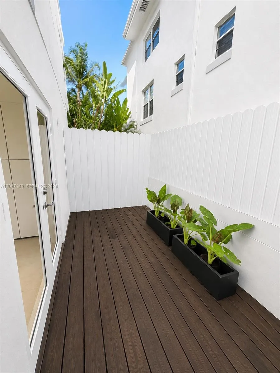 1220 Euclid Ave #2 Miami Beach, FL 33139