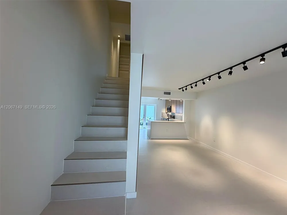 1220 Euclid Ave #2 Miami Beach, FL 33139
