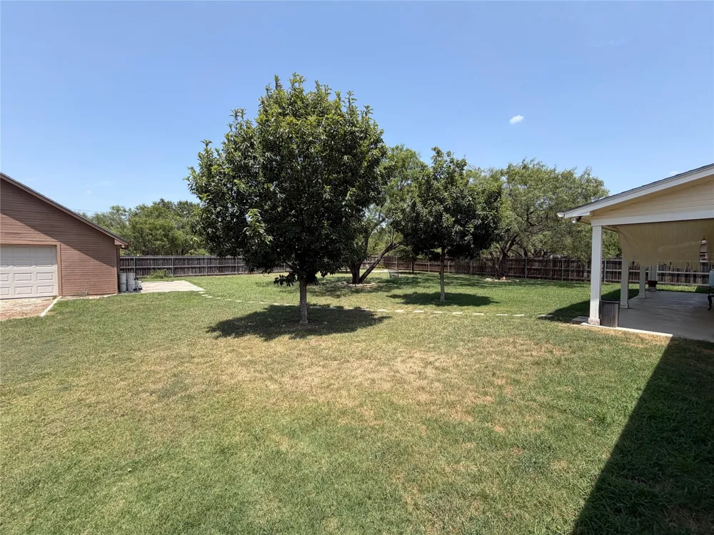 313 E River Oaks Road Early, TX 76802