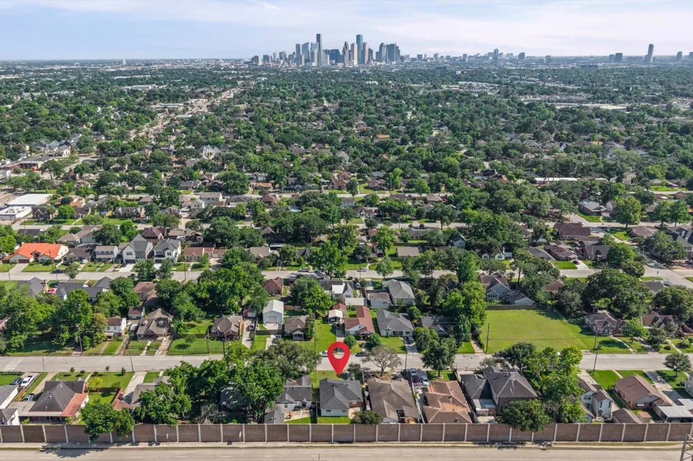 605 Kelley Street Houston, TX 77009