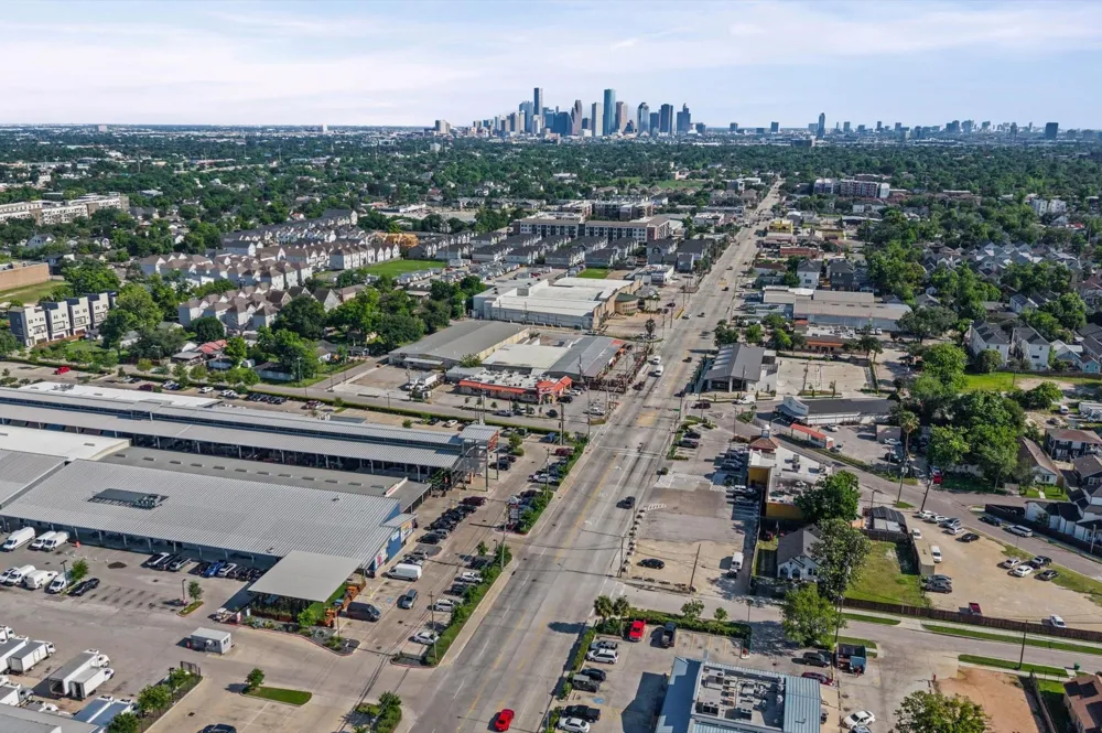 605 Kelley Street Houston, TX 77009