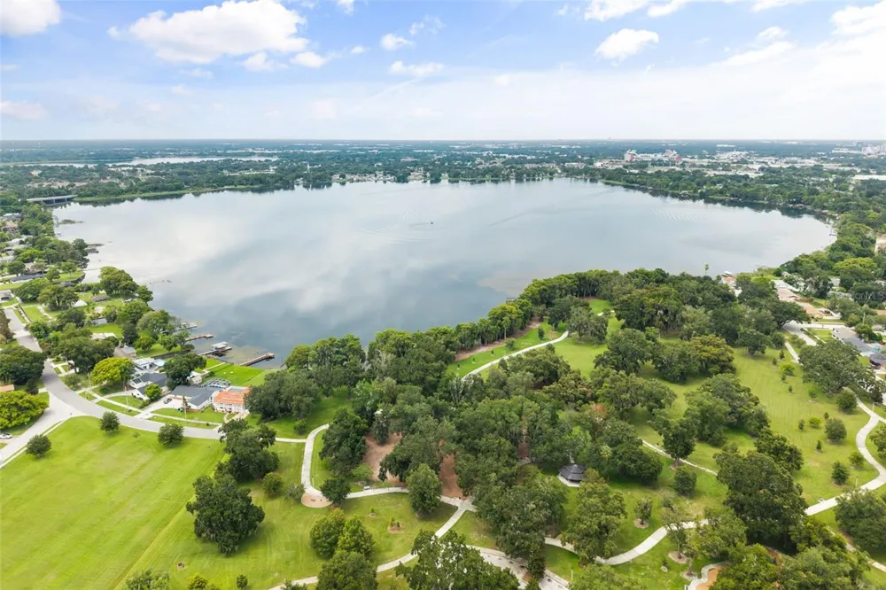 2629 TELSTAR AVENUE Orlando, FL 32805
