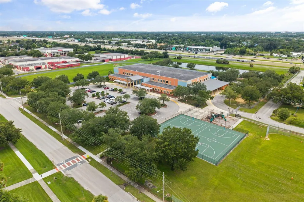 2629 TELSTAR AVENUE Orlando, FL 32805