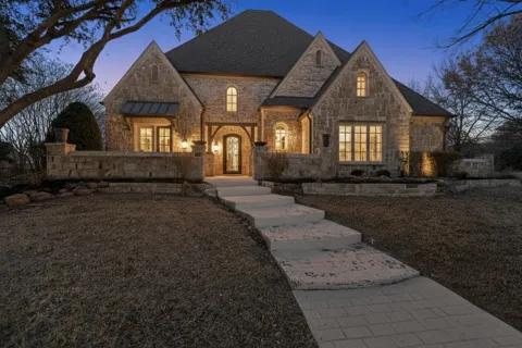 1220 Monica Drive