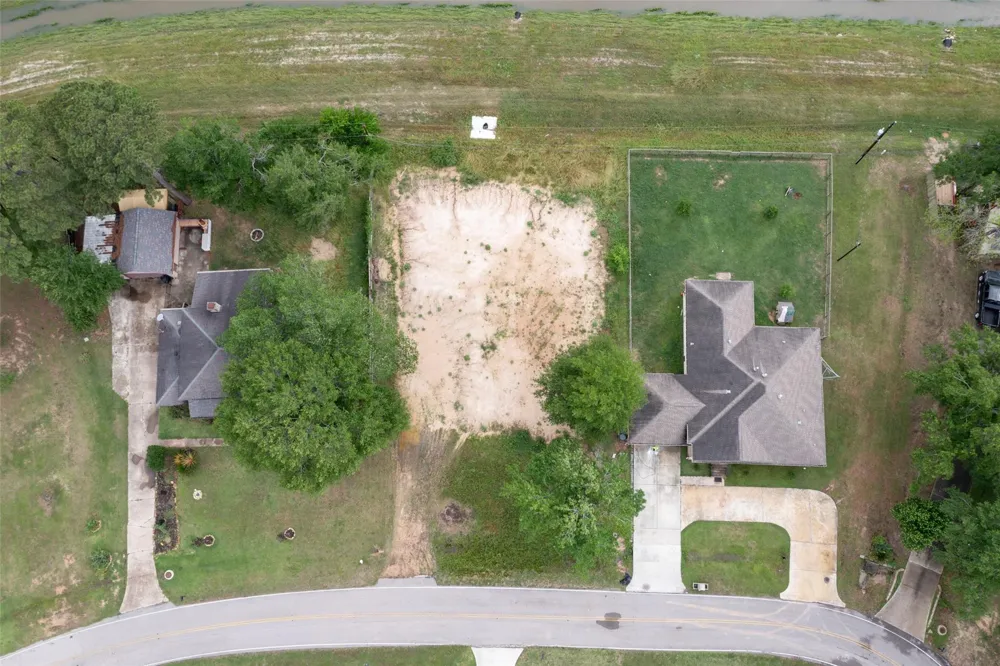 626 Ames Street Spring, TX 77373
