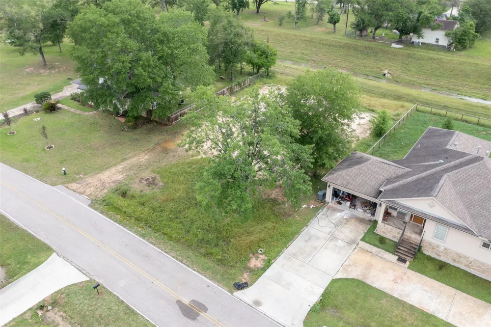 626 Ames Street Spring, TX 77373