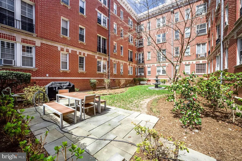 1526 17TH STREET NW #304 Washington, DC 20036