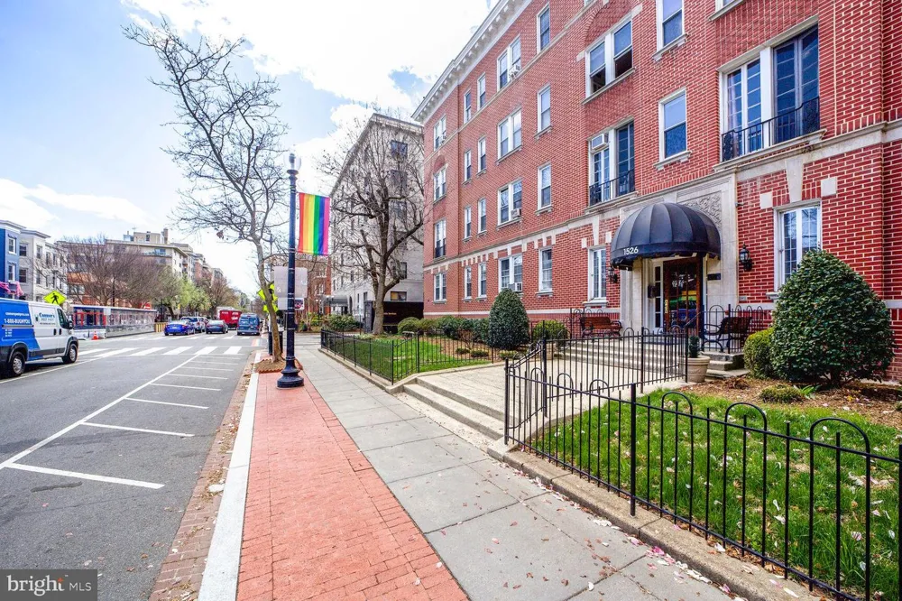 1526 17TH STREET NW #304 Washington, DC 20036