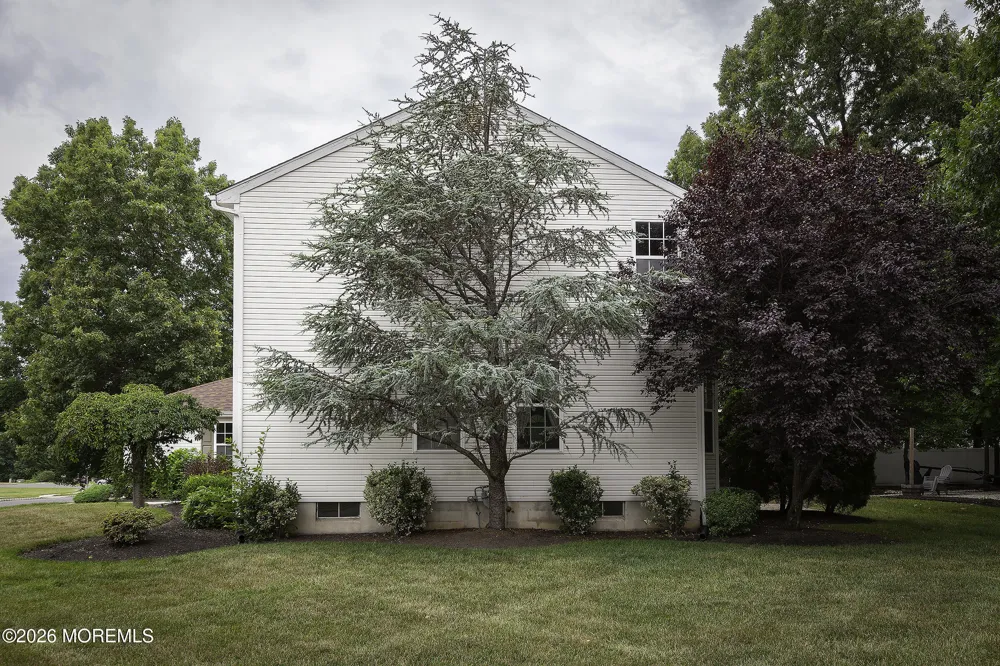 1052 Bonnie Blue Circle Williamstown, NJ 08094