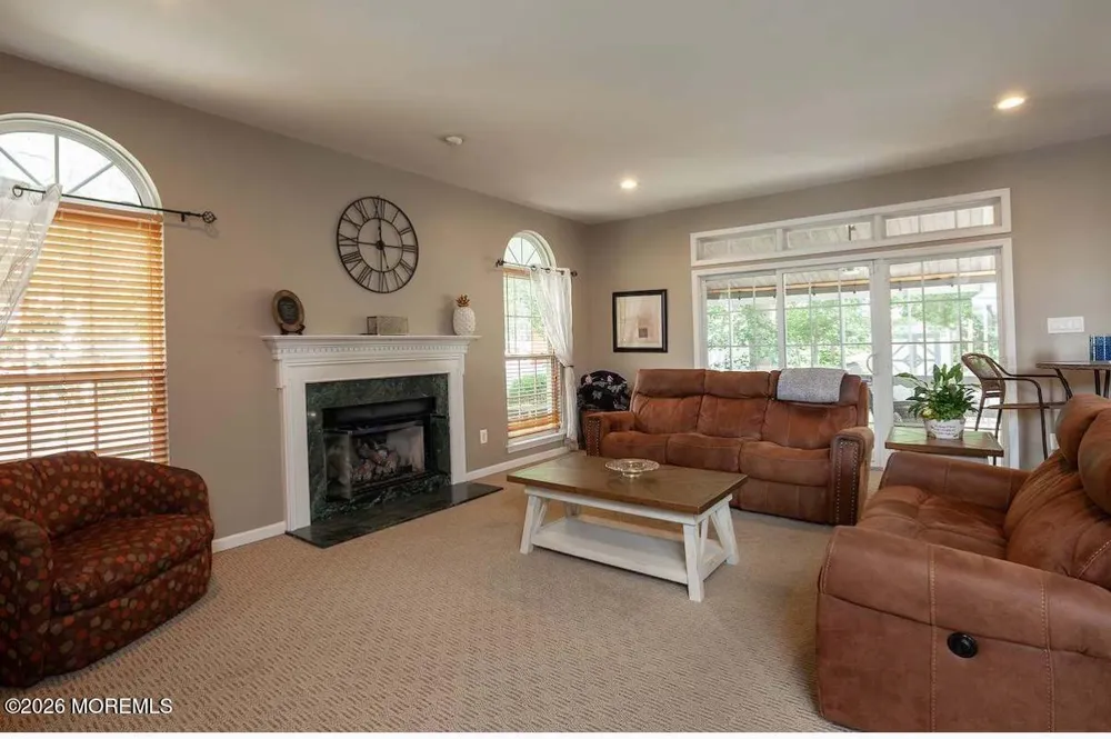 1052 Bonnie Blue Circle Williamstown, NJ 08094