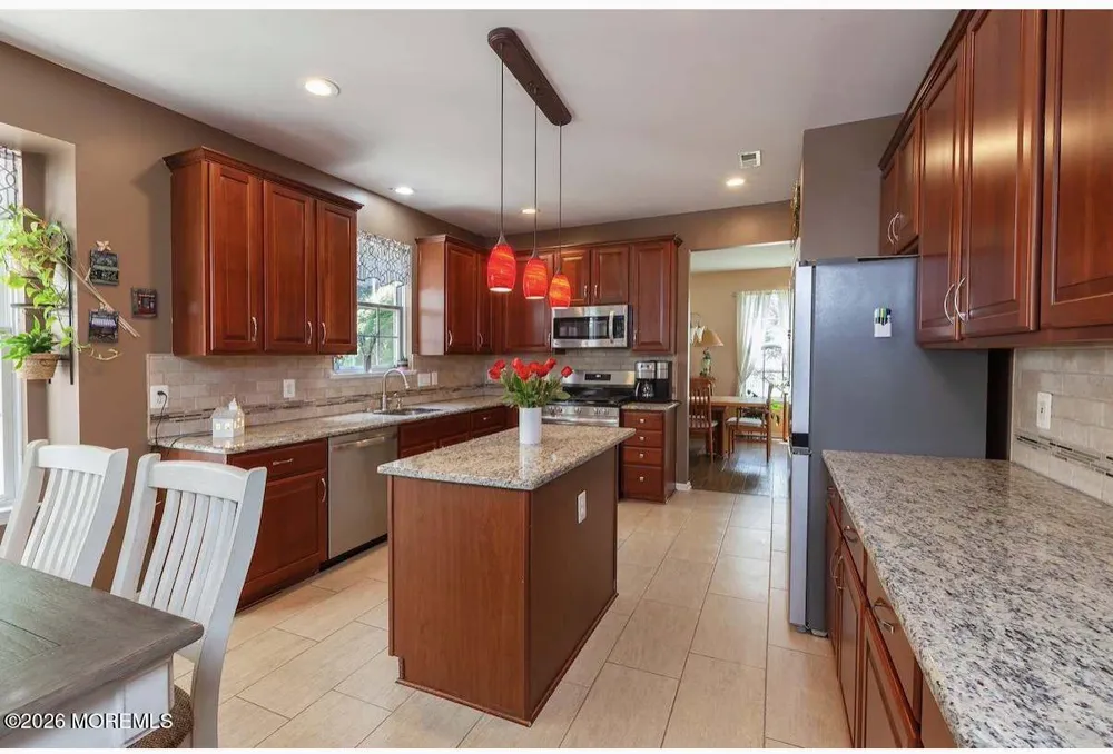 1052 Bonnie Blue Circle Williamstown, NJ 08094