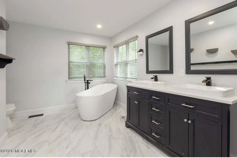1052 Bonnie Blue Circle Williamstown, NJ 08094