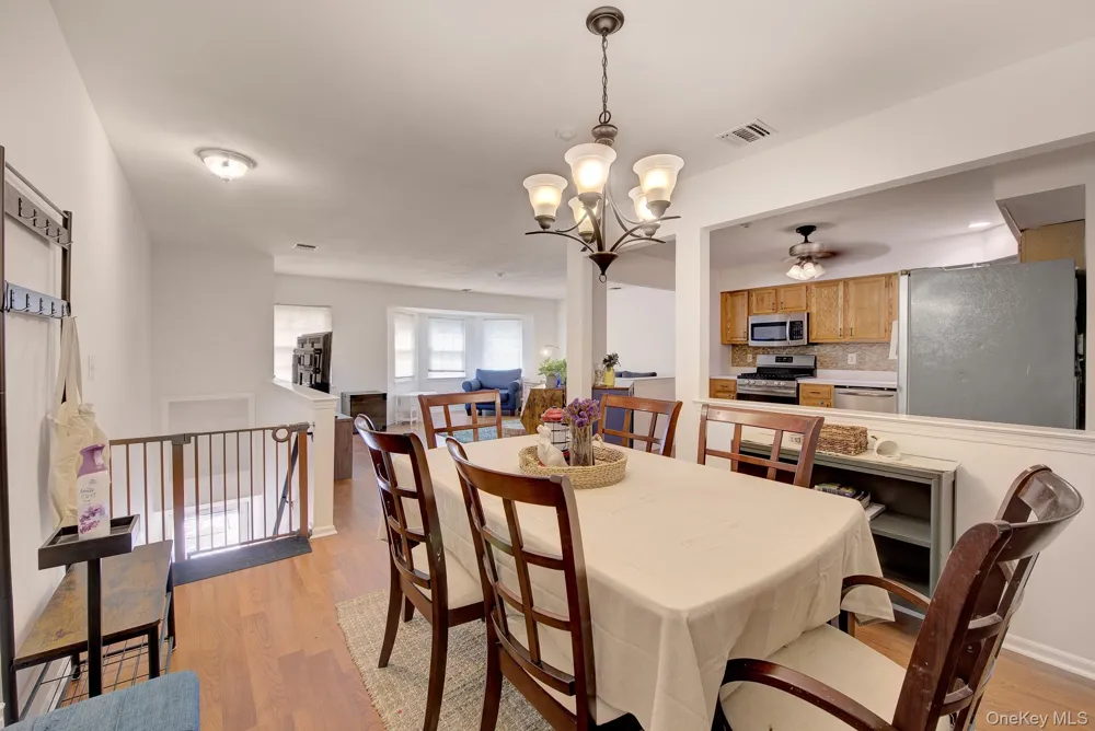 4 Country View Lane Middle Island, NY 11953