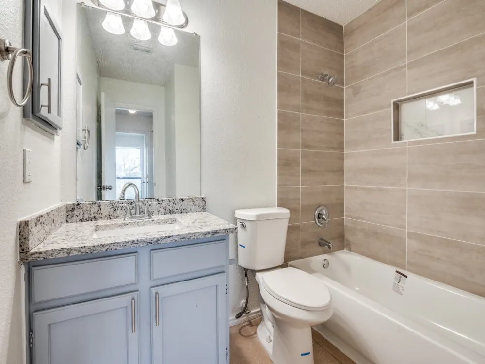 917 Westover Drive Lancaster, TX 75134