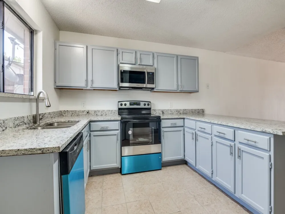 917 Westover Drive Lancaster, TX 75134