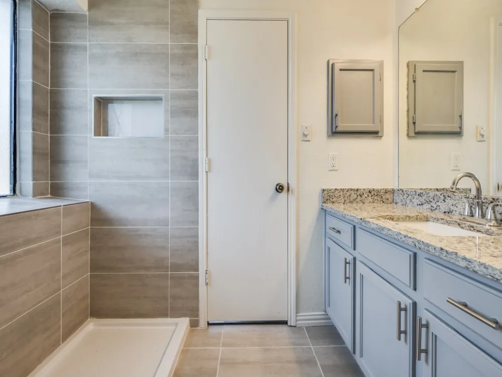917 Westover Drive Lancaster, TX 75134