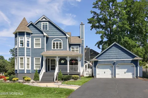 9 Sarah Court