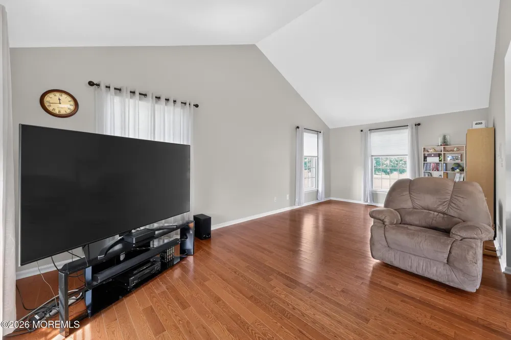 8 Sweetbriar Court Mullica Hill, NJ 08062