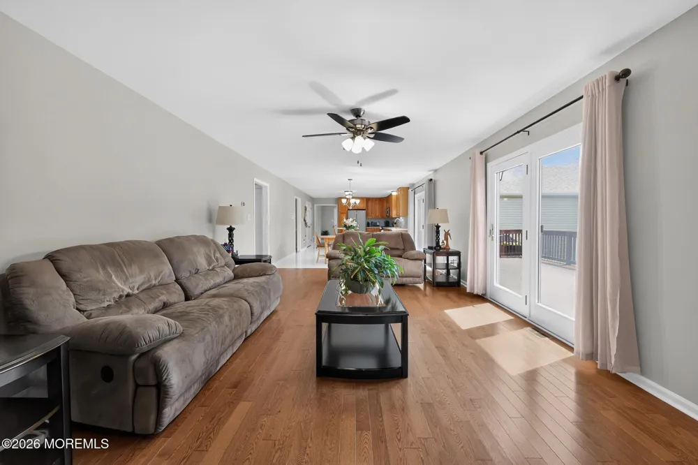 8 Sweetbriar Court Mullica Hill, NJ 08062