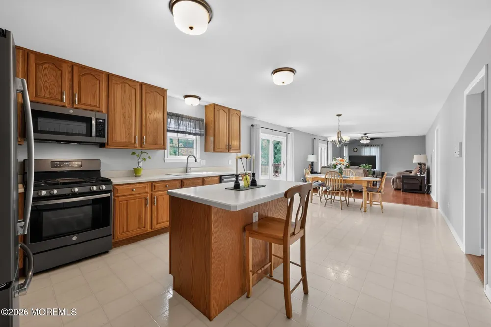 8 Sweetbriar Court Mullica Hill, NJ 08062