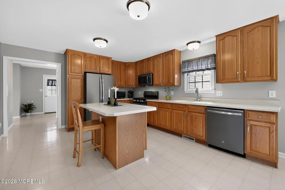 8 Sweetbriar Court Mullica Hill, NJ 08062