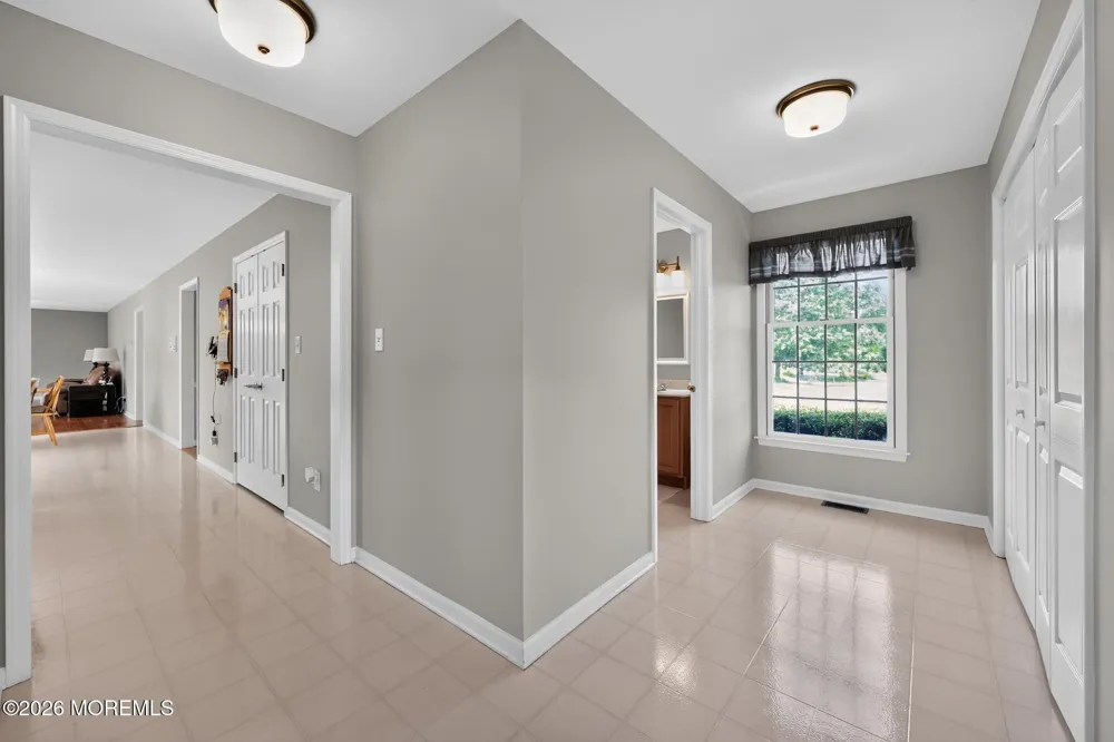 8 Sweetbriar Court Mullica Hill, NJ 08062