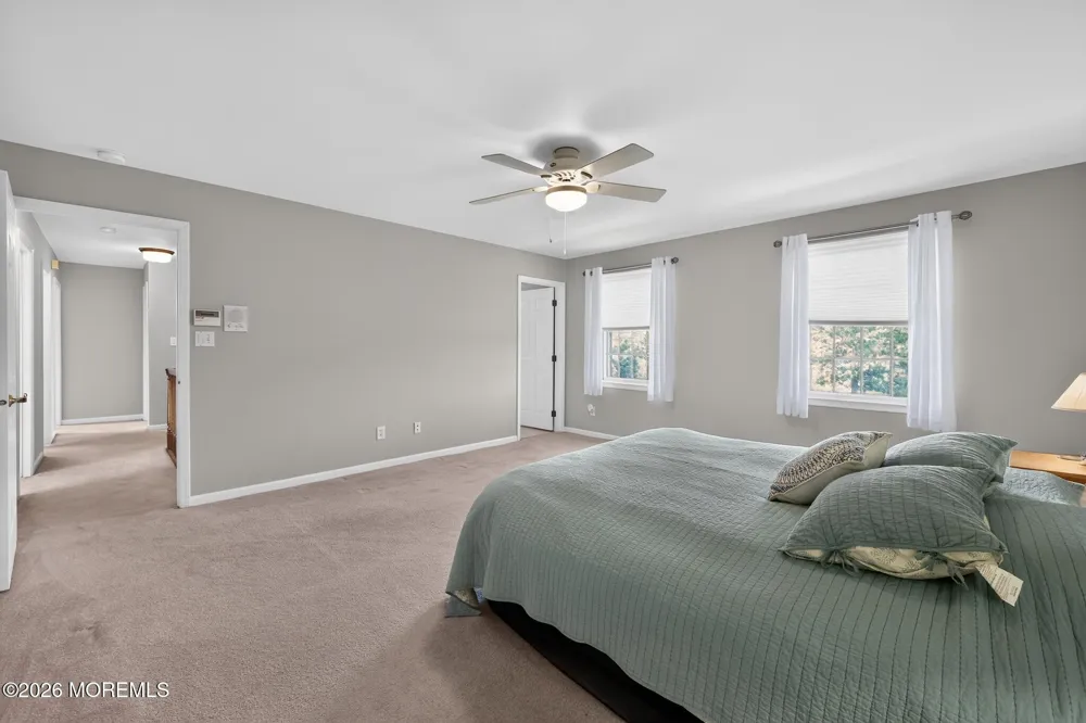 8 Sweetbriar Court Mullica Hill, NJ 08062
