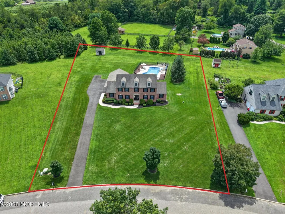 8 Sweetbriar Court Mullica Hill, NJ 08062