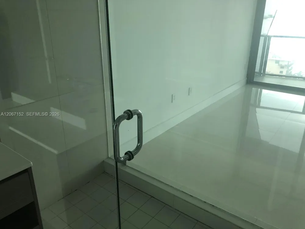 460 NE 28th ST #1102 Miami, FL 33132