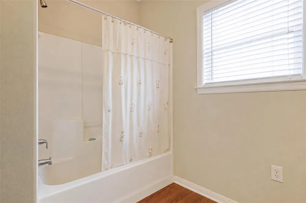 2329 Avenue D San Leon, TX 77539
