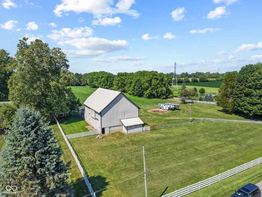 3650 W 450 Fairland, IN 46126