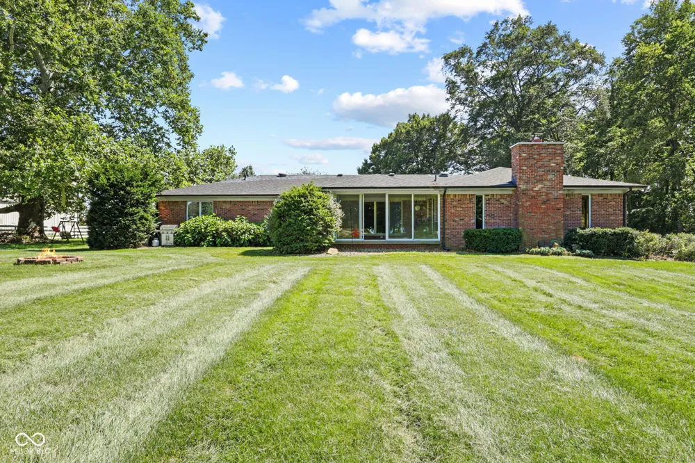 3650 W 450 Fairland, IN 46126