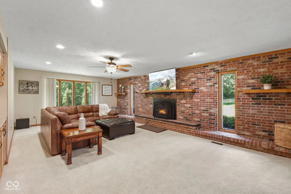 3650 W 450 Fairland, IN 46126