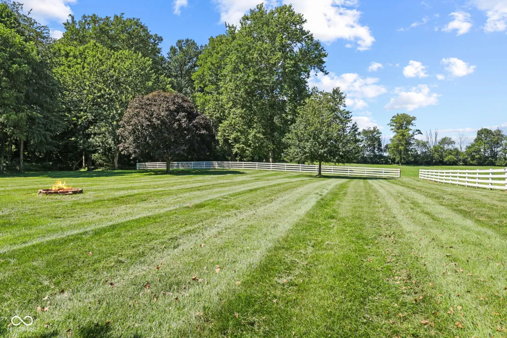 3650 W 450 Fairland, IN 46126