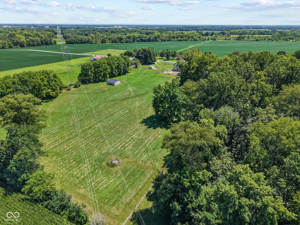 3650 W 450 Fairland, IN 46126