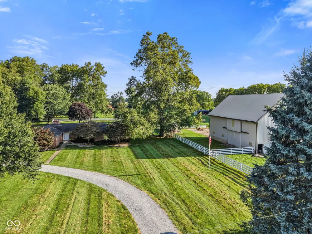 3650 W 450 Fairland, IN 46126