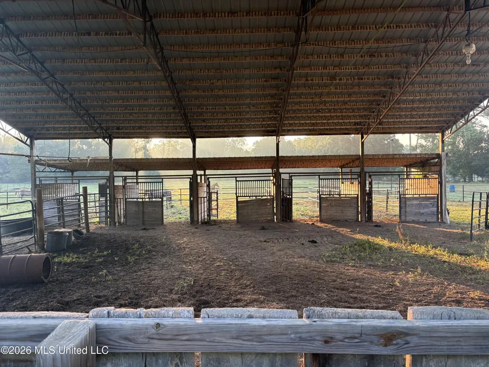 253 W Petros Road Pearl, MS 39208