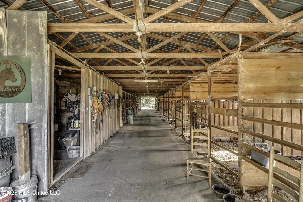 253 W Petros Road Pearl, MS 39208