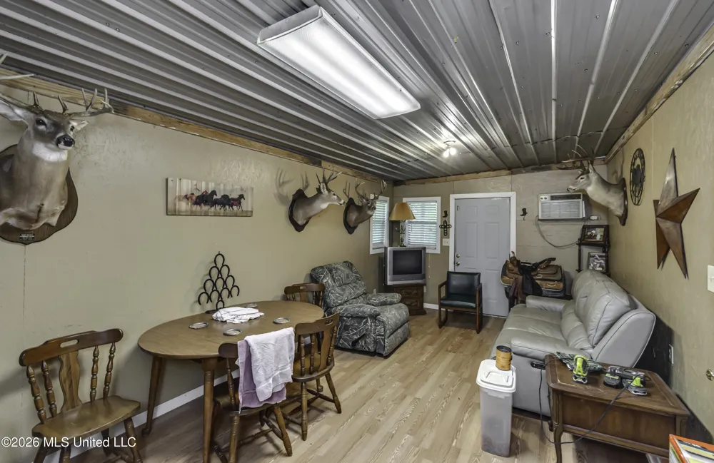 253 W Petros Road Pearl, MS 39208