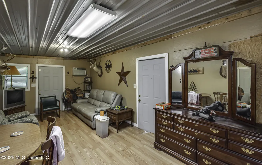253 W Petros Road Pearl, MS 39208