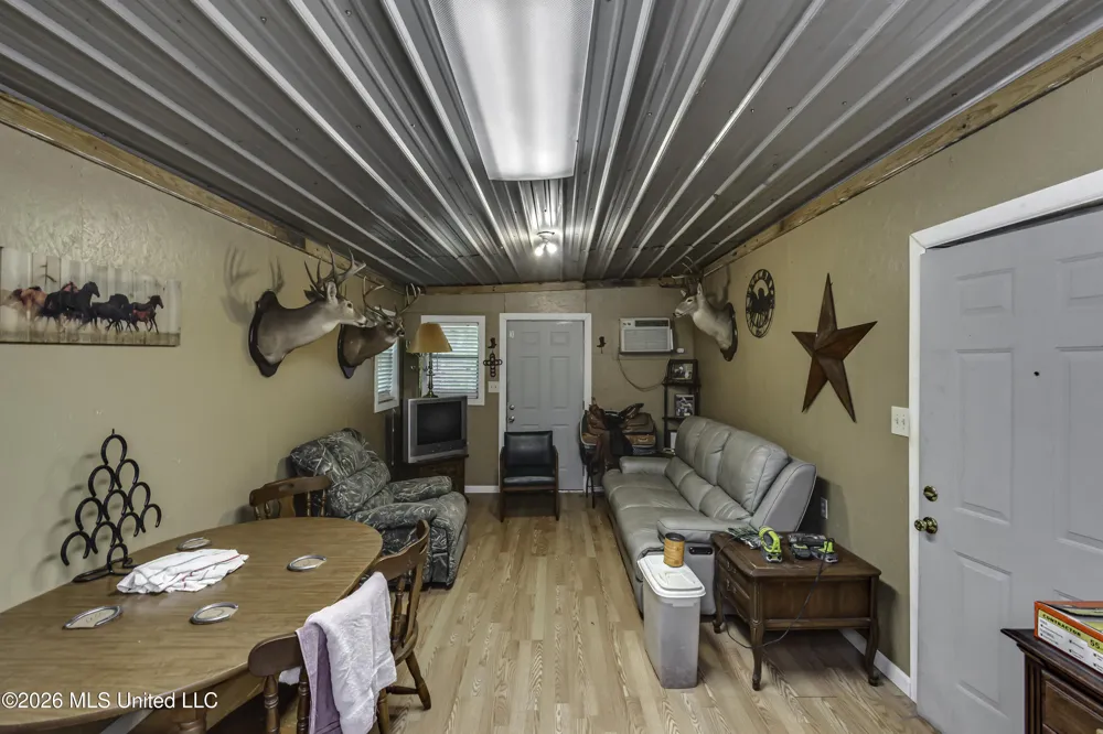 253 W Petros Road Pearl, MS 39208