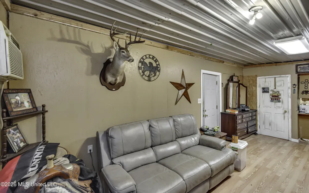 253 W Petros Road Pearl, MS 39208