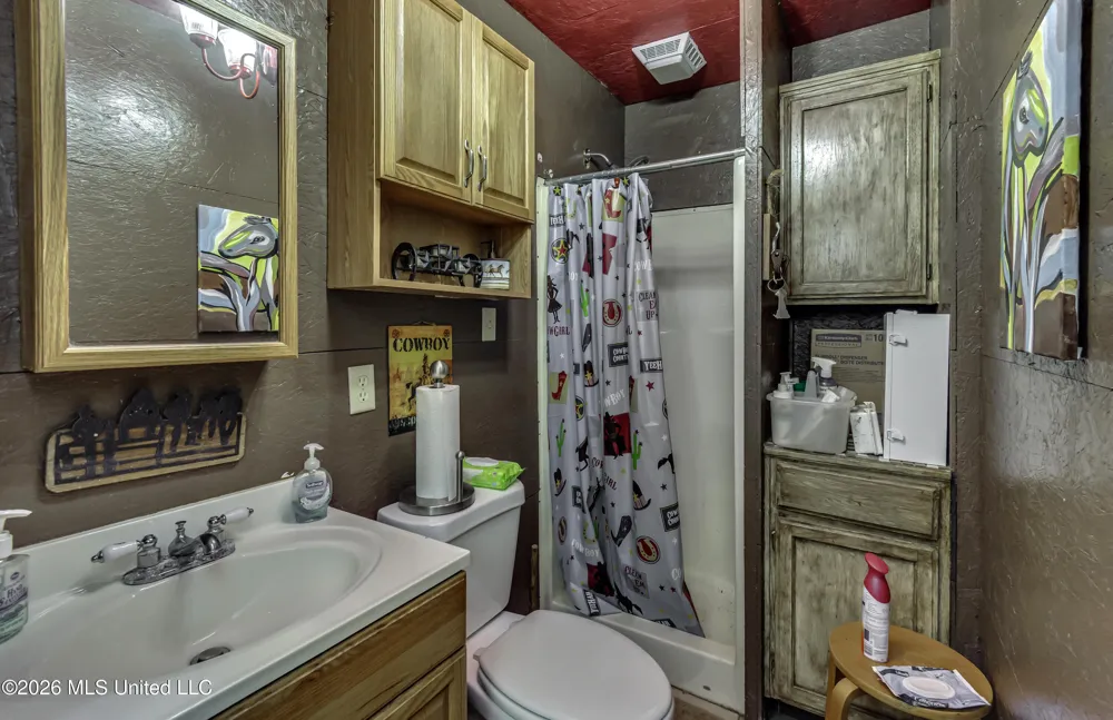 253 W Petros Road Pearl, MS 39208