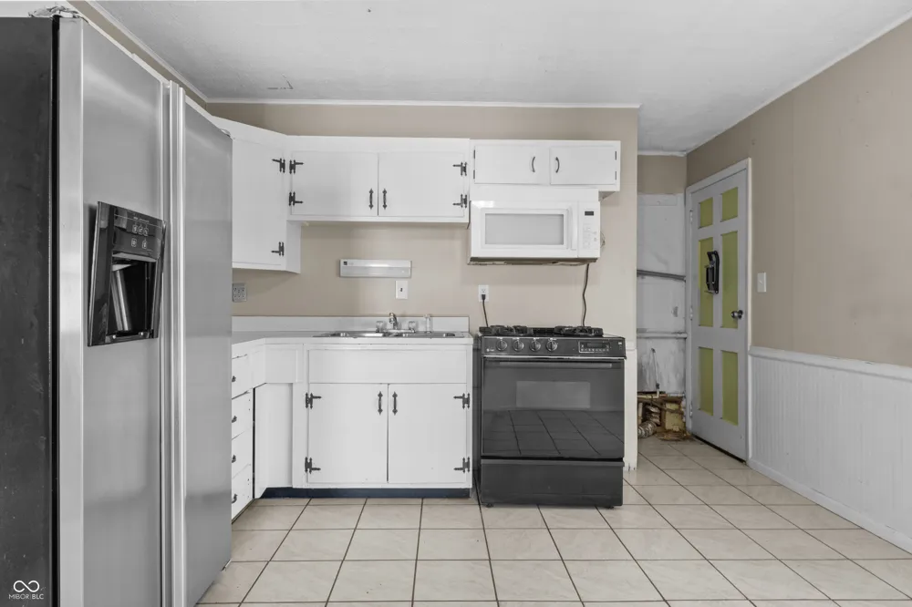 1572 Roberts Road Franklin, IN 46131