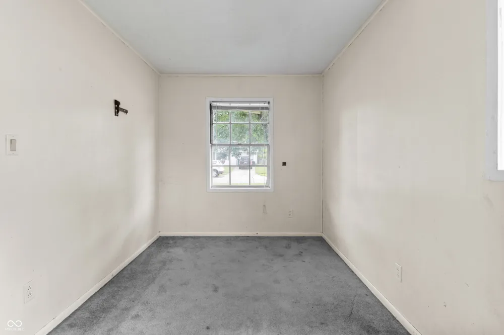 1572 Roberts Road Franklin, IN 46131