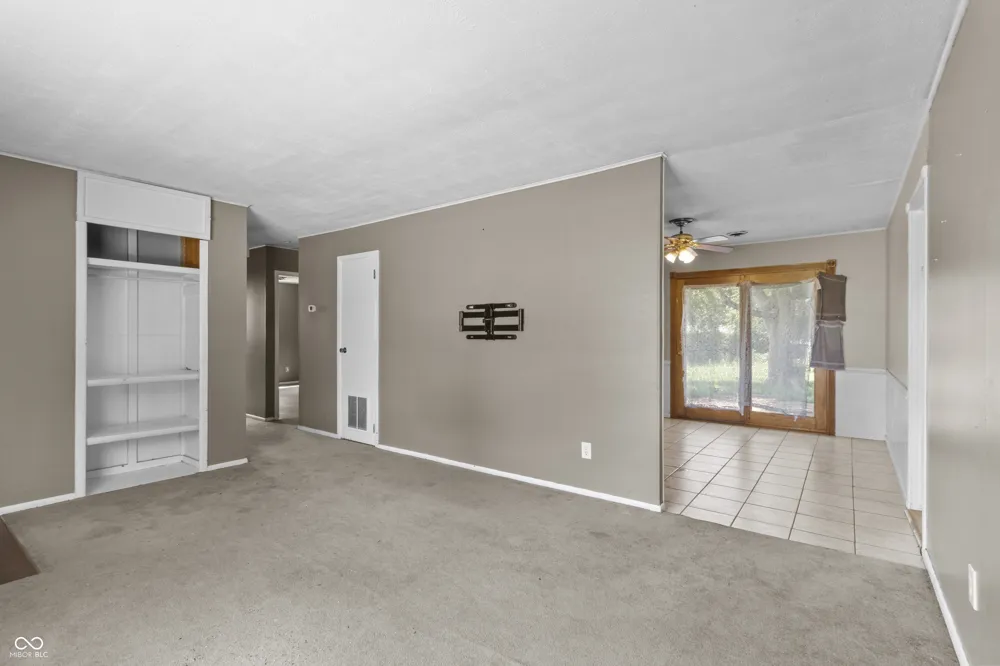 1572 Roberts Road Franklin, IN 46131