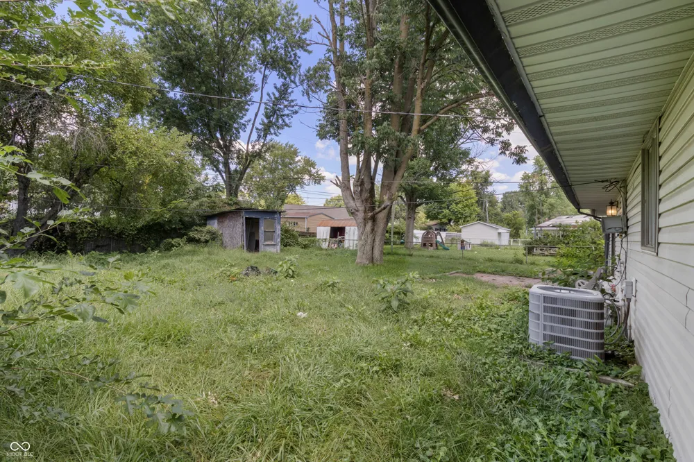 1572 Roberts Road Franklin, IN 46131