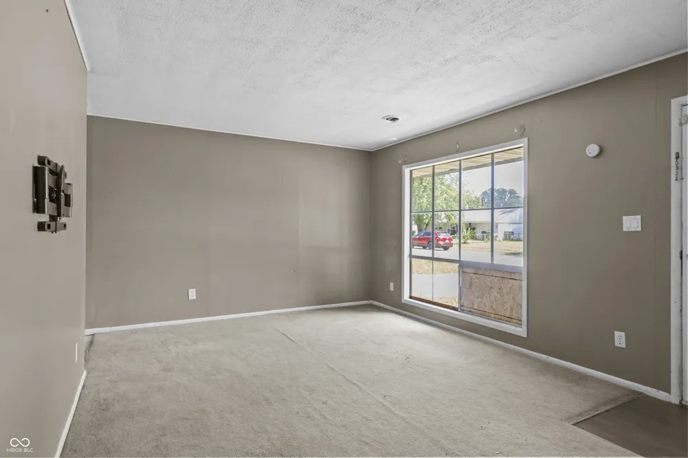 1572 Roberts Road Franklin, IN 46131